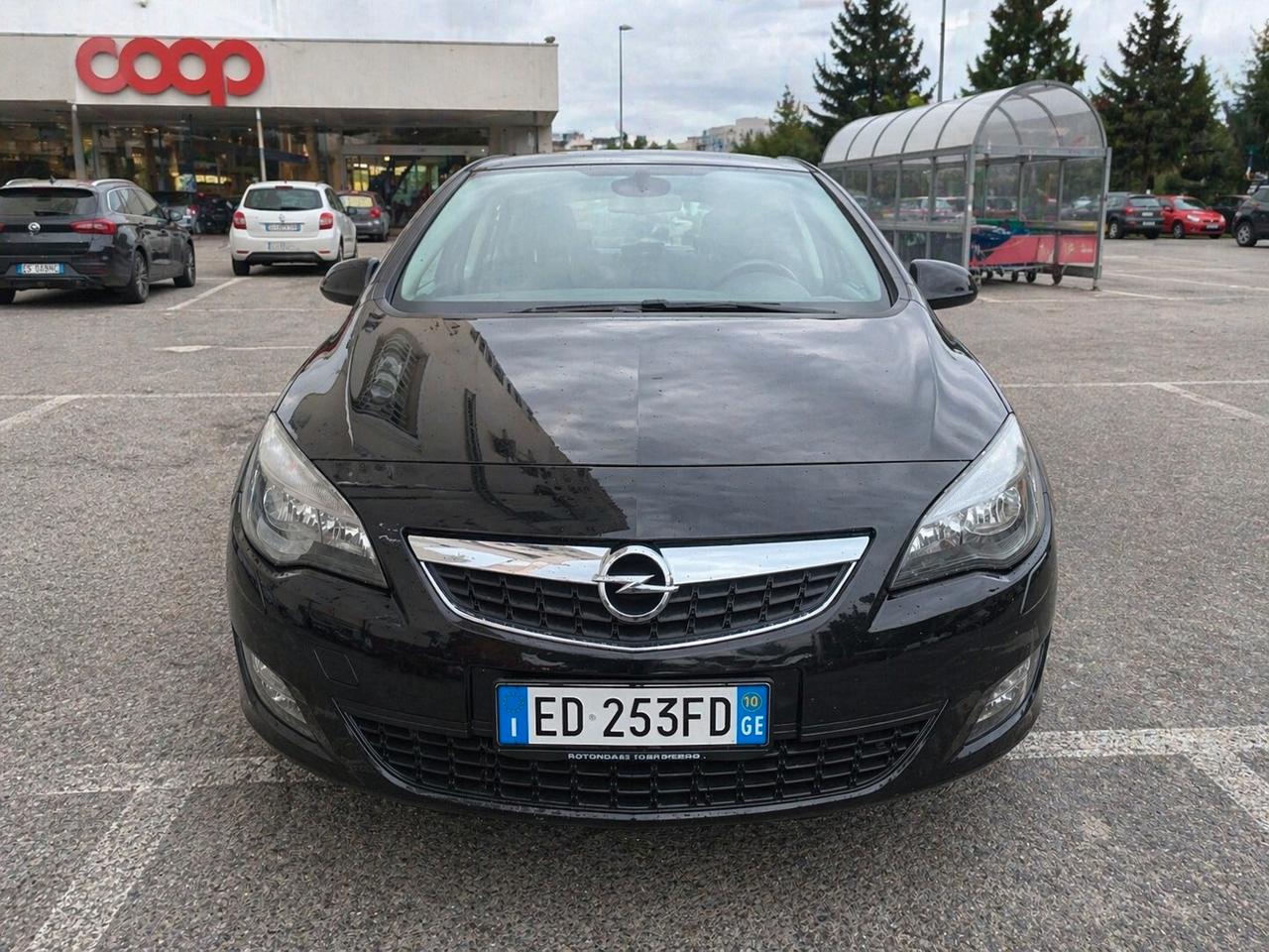 OPEL ASTRA 1.7 CDTI 125CV – SOLO 80.000 KM – € 4.190