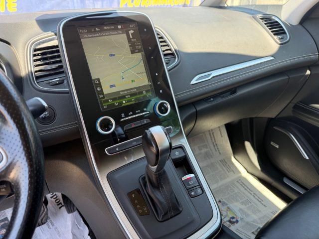 RENAULT Scenic ENERGY INITIALE PARIS