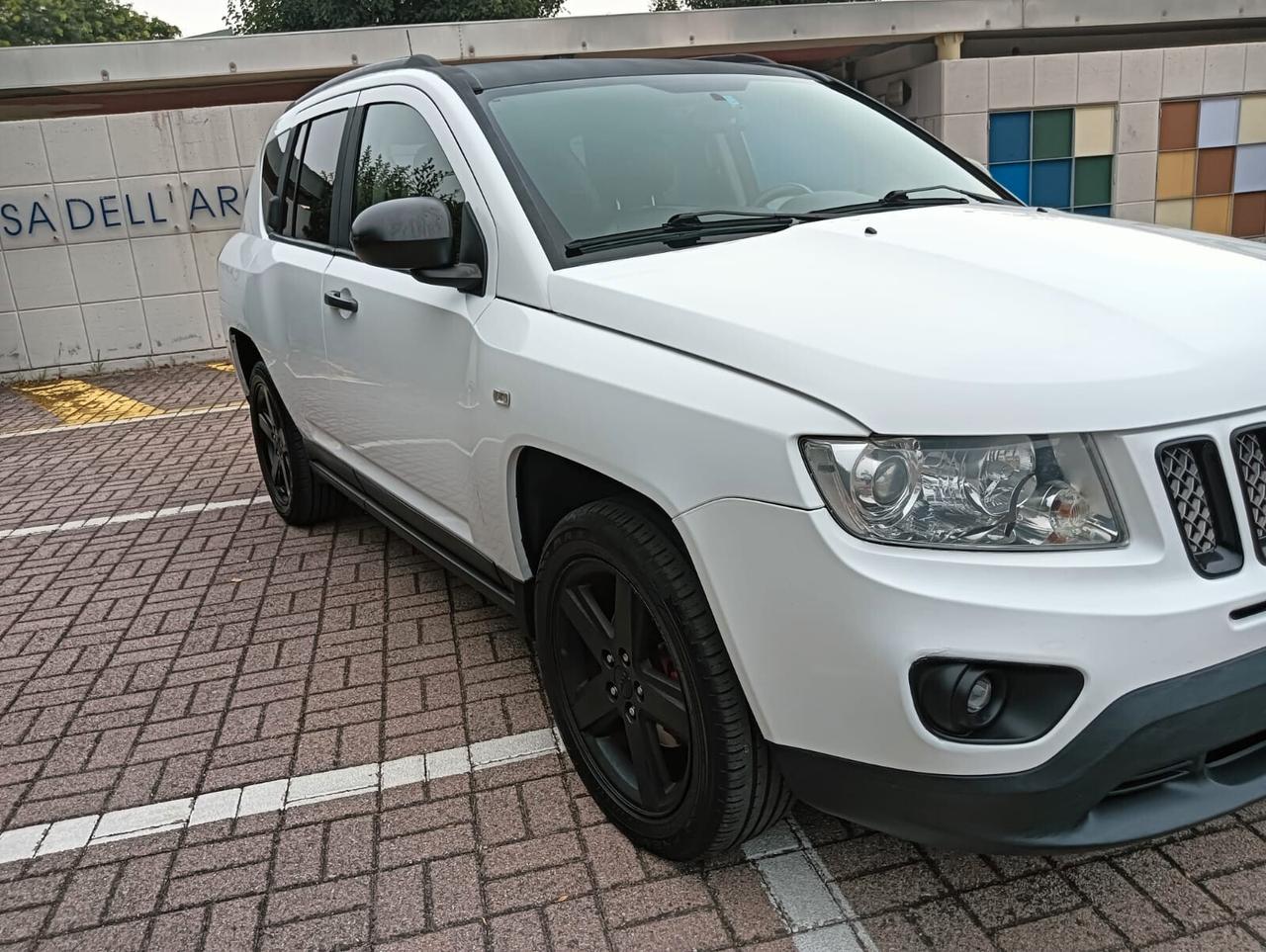 JEEP COMPASS LIMITED 4X4 ..CELL 320 147 1147 WUATSAPP 3276540940