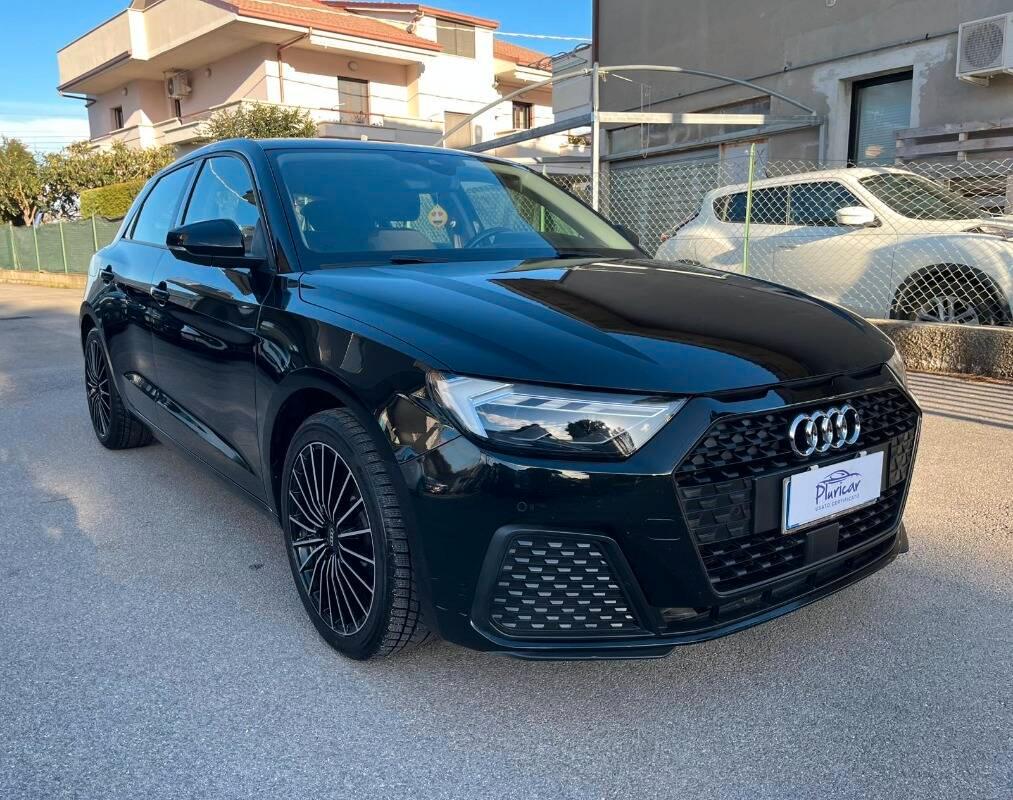 Audi A1 25 1.0 tfsi Admired s-tronic my20