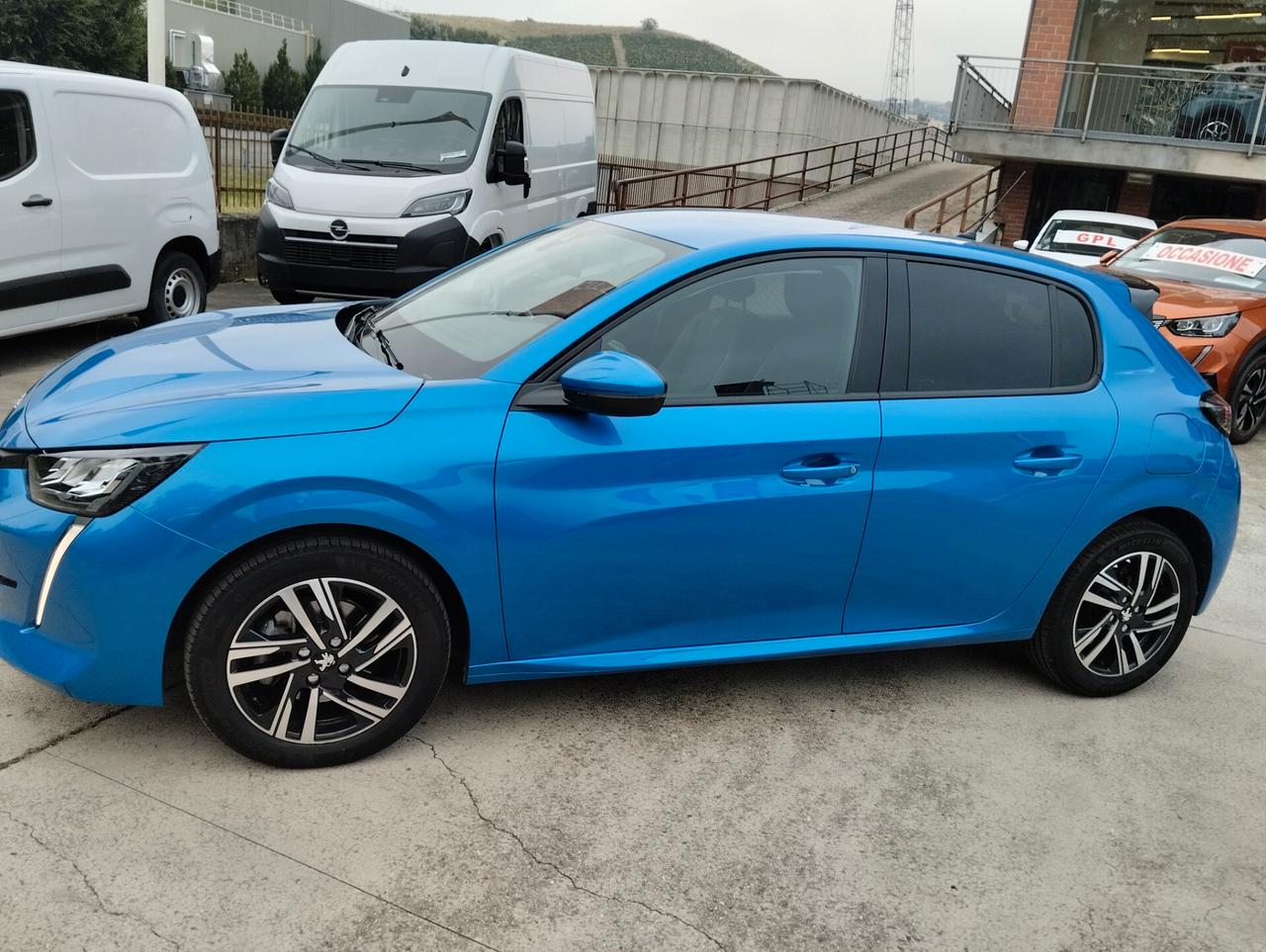 Peugeot 208 PureTech 100 Stop&Start EAT8 5 porte Allure Pack