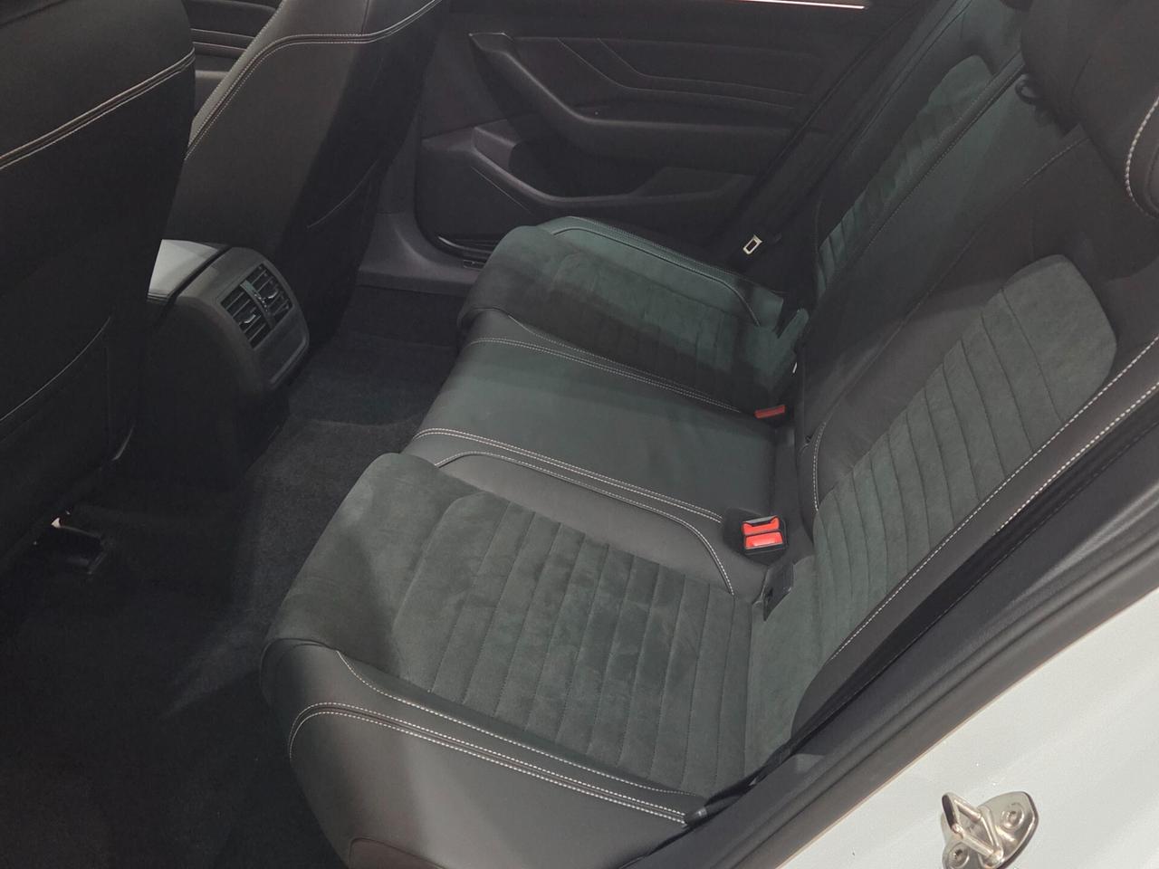 Volkswagen Passat Variant 2.0 TDI SCR EVO DSG Executive