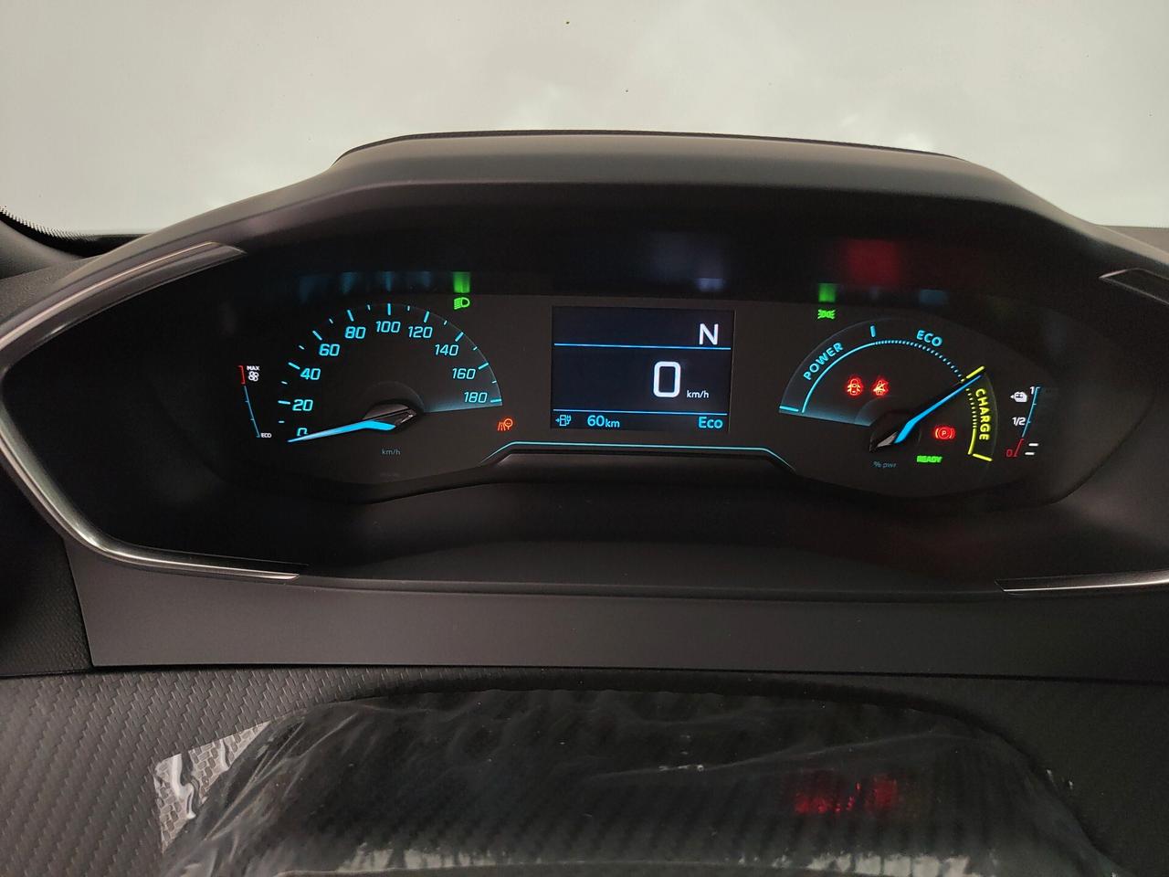 Peugeot 2008 motore elettrico 136 CV Active