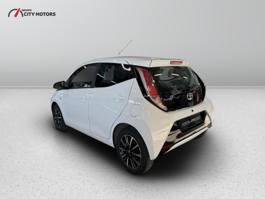 Toyota Aygo 5 Porte 1.0 VVT-i x-play