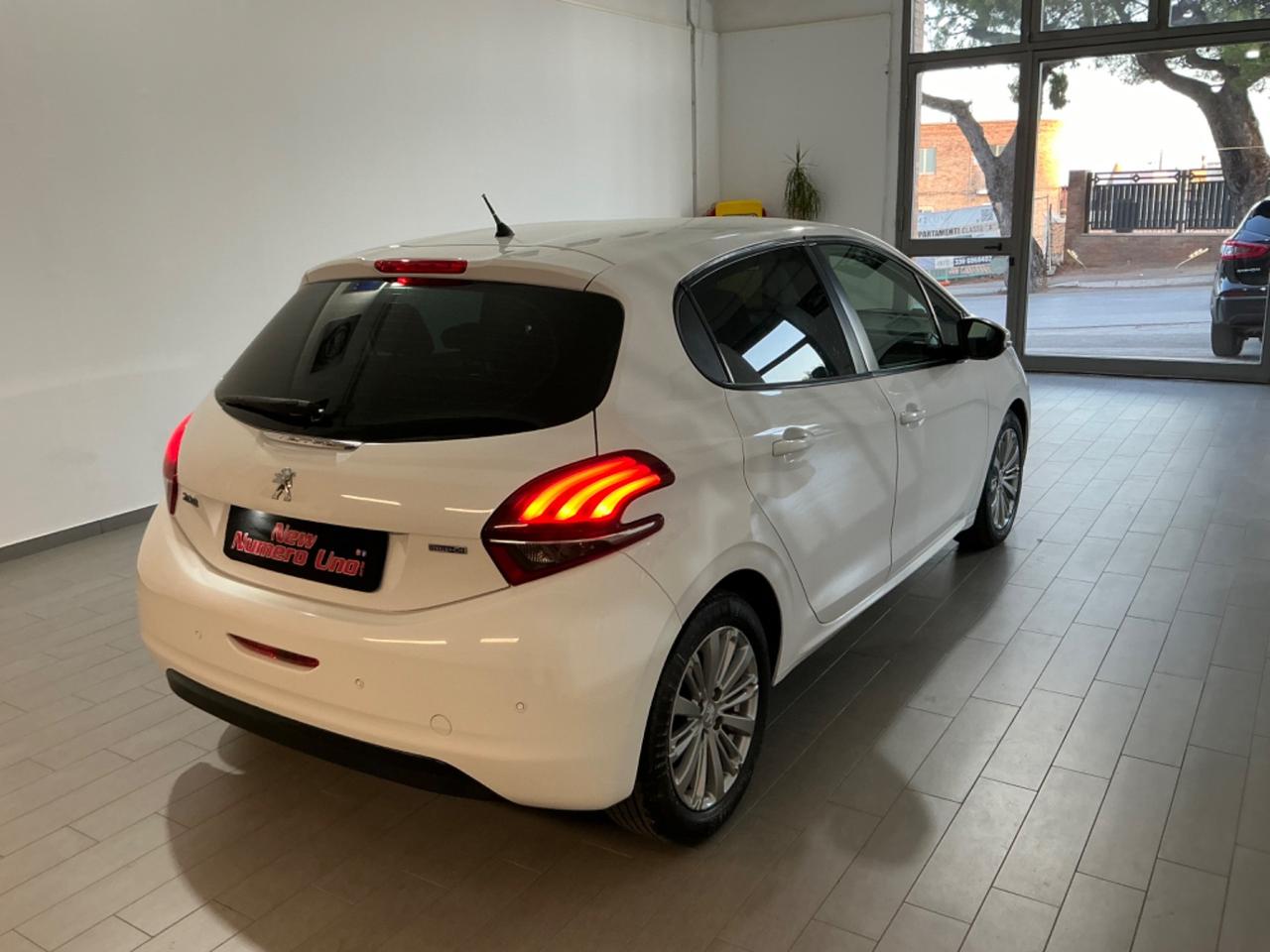 Peugeot 208 BlueHDi 75 5 porte Allure NEOPATENTATI