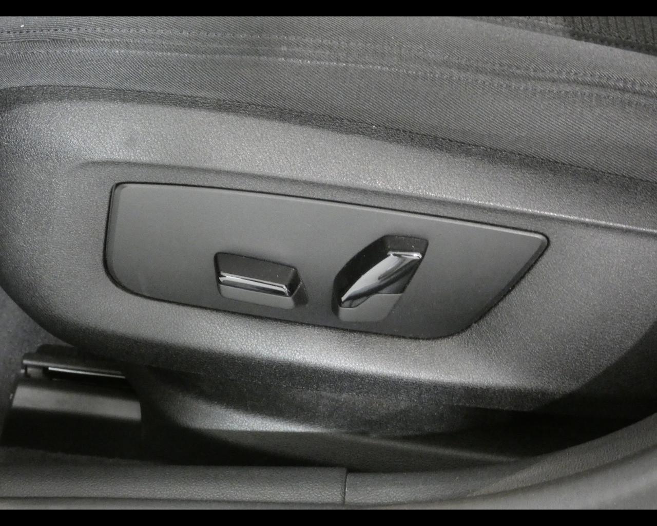 BMW Serie 5(G30/31/F90) - 520d 48V Business