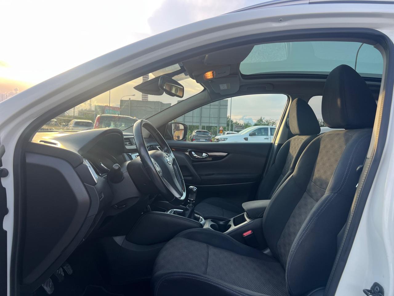 Nissan Qashqai 1.5 dCi N-Connecta