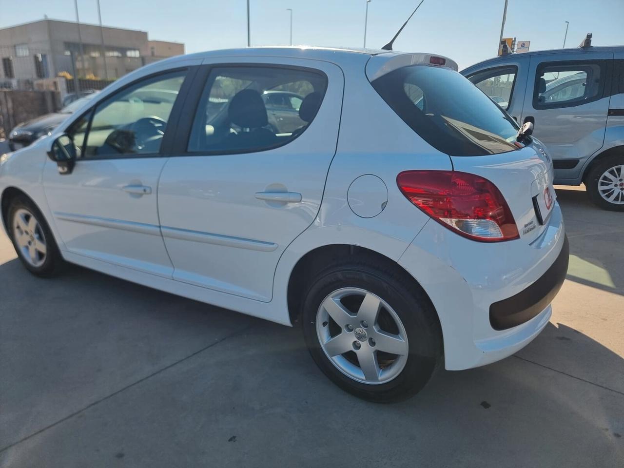 Peugeot 207 1.4 HDi 70CV 5p. Energie