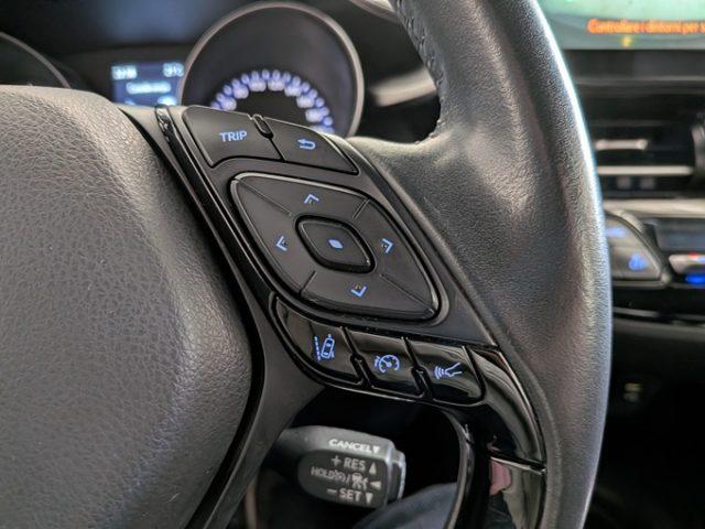 TOYOTA C-HR 1.8 Hybrid E-CVT Black Line