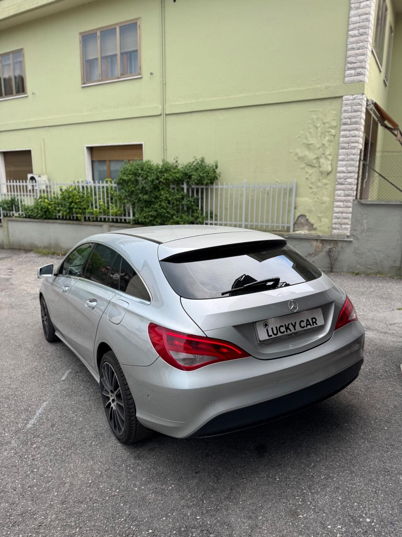 Mercedes-benz CLA 200 d Premium