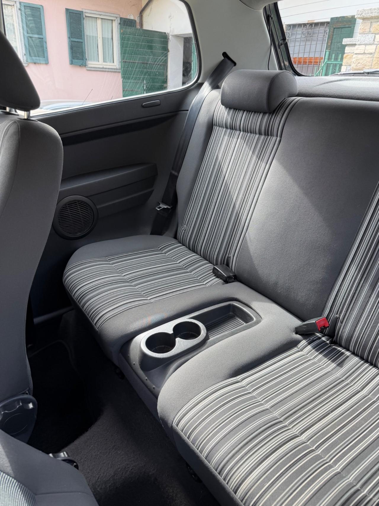 Volkswagen FOX 1.2 TRENDLINE KMCERT NEOPAT UNICOPR