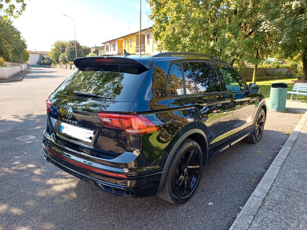 Volkswagen Tiguan 2.0 TDI 150 cv SCR DSG R-Line