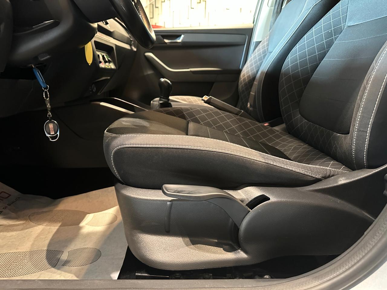 Skoda Fabia 1.0 MPI 60 CV Design Edition