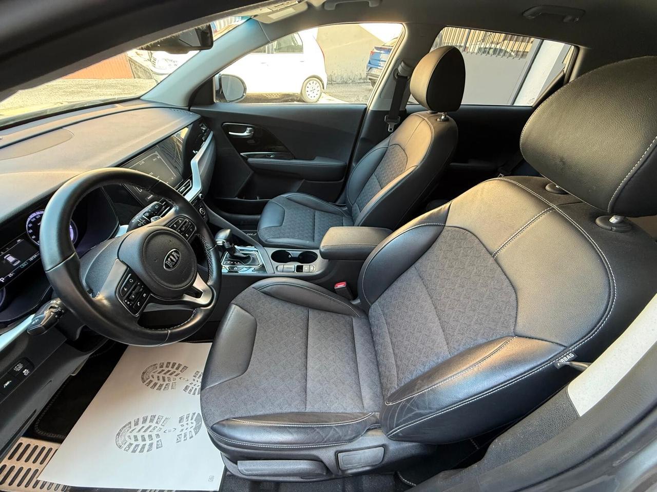 Kia Niro 1.6 GDi DCT HEV STYLE HYBRID AUTOM. *KM 18.000!*