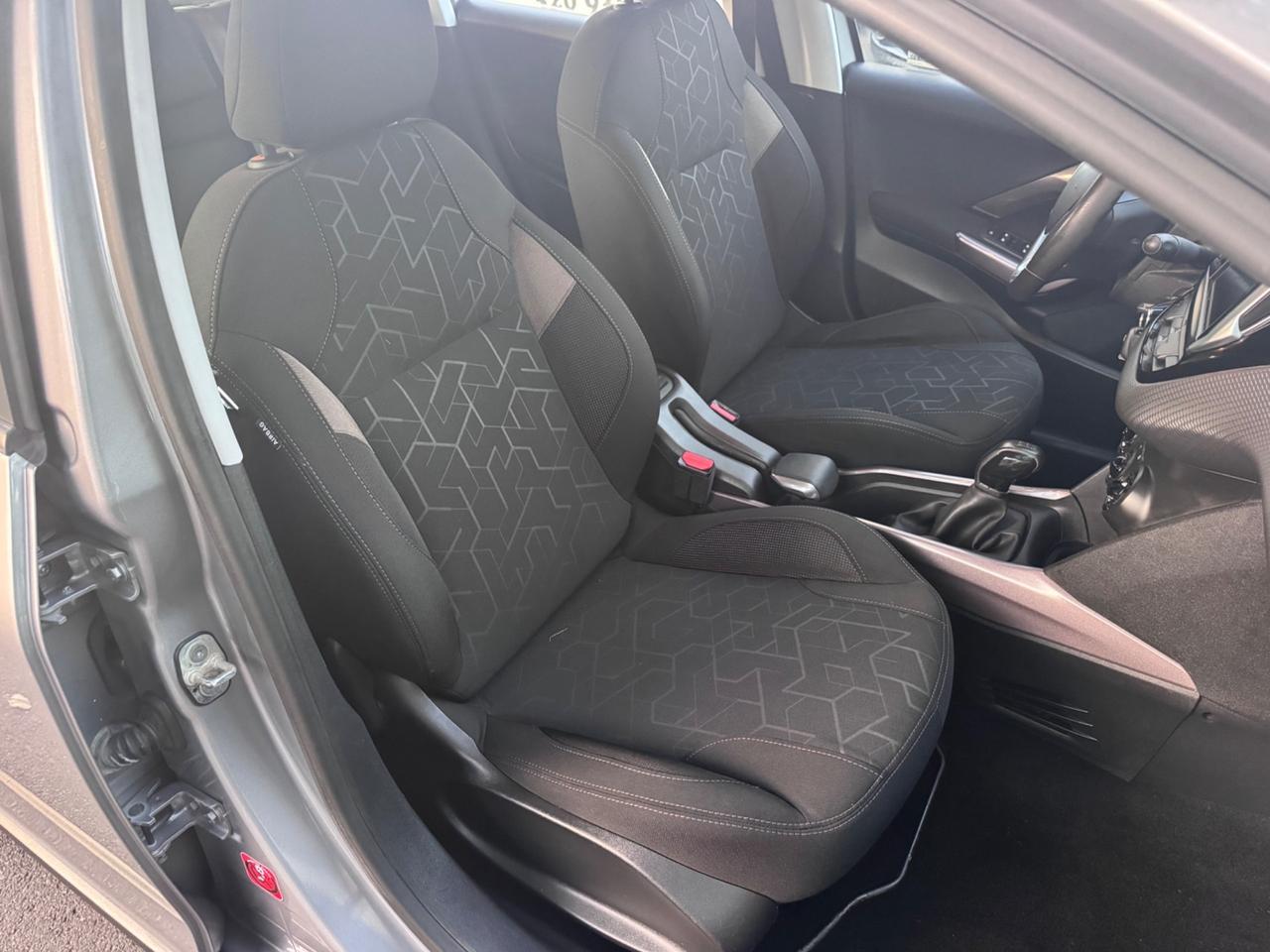 Peugeot 2008 1.6 HDI NEOPATEN GARANZIA 12 MESI