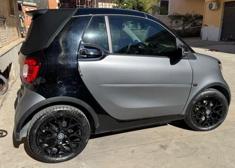Smart ForTwo 90 0.9 T twinamic cabrio BRABUS Style