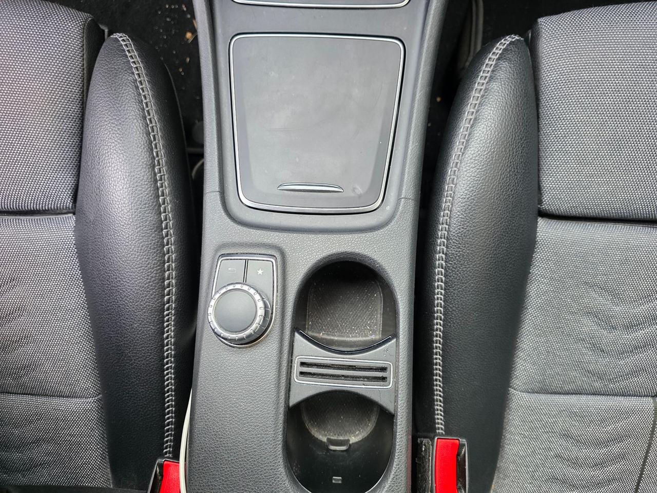 Mercedes-Benz GLA 200 GLA-Clas #7563