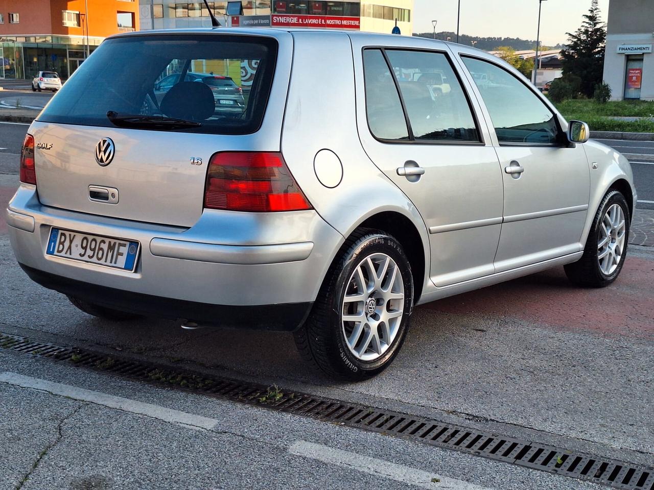 Volkswagen Golf 2002- 1.6B/102 CV AUTOMATICA HIGHLINE 150.000 NEOPATENTATI