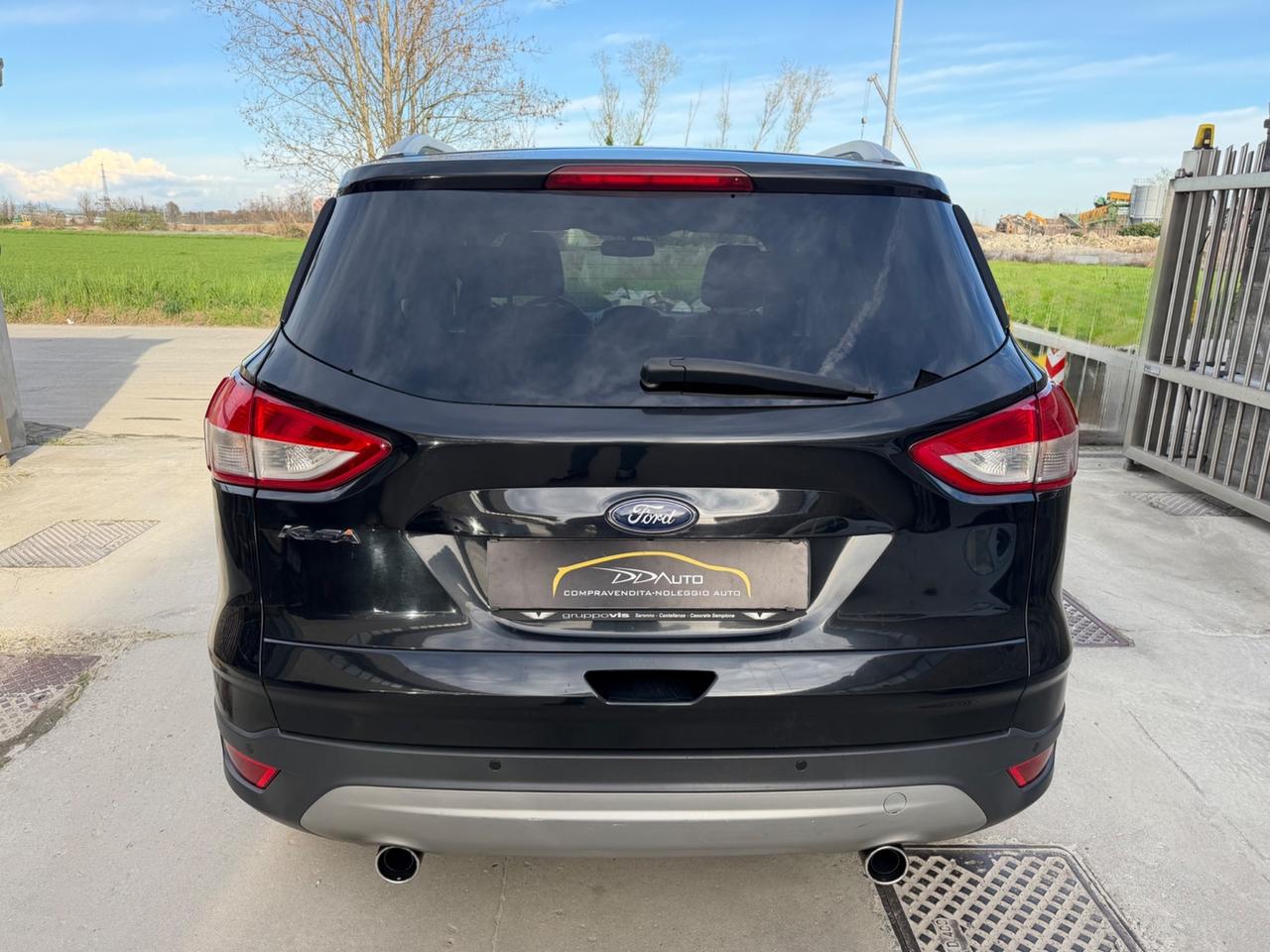 Ford Kuga 2.0 TDCI 140 CV 4WD Powershift Titanium