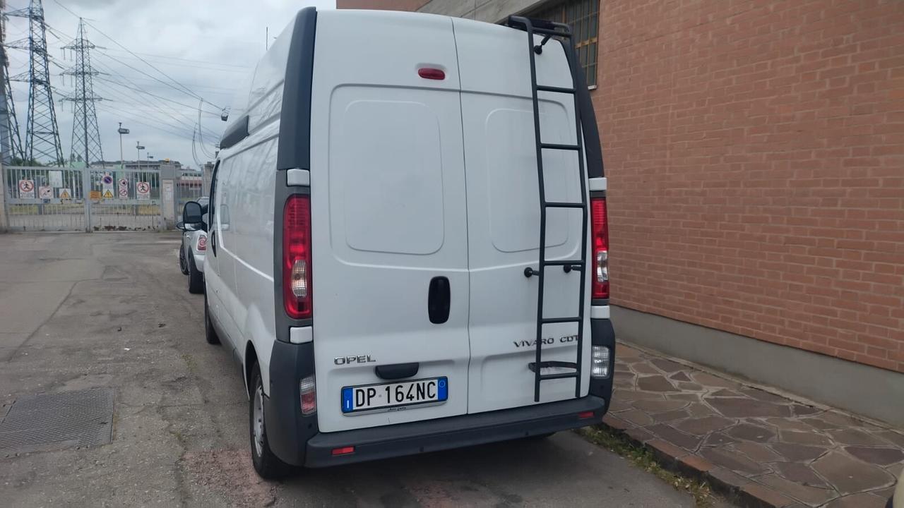 Opel Vivaro 29 2.0