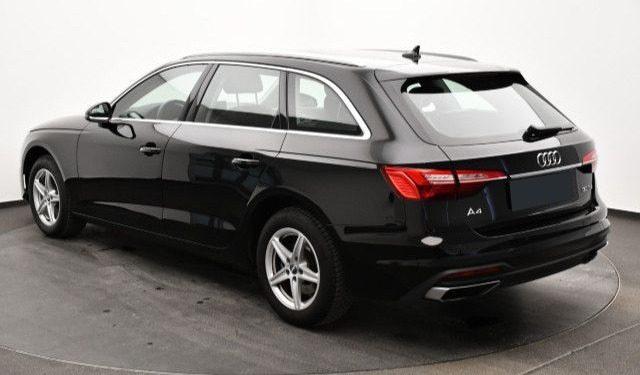 AUDI A4 Avant 30 TDI/136 CV S tronic