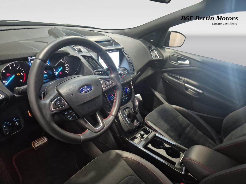 Ford Kuga 2.0 tdci ST-line s&s 2wd 120cv powershift my19.25