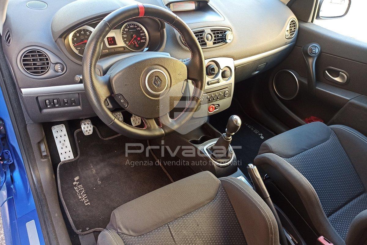 RENAULT Clio 2.0 16V 200CV 3 porte RS F1 Team