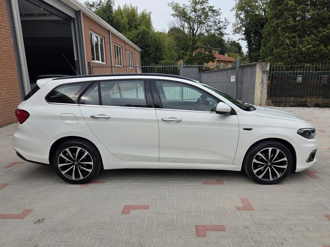 Fiat Tipo 1.6 Mjt S&S SW Lounge 120cv