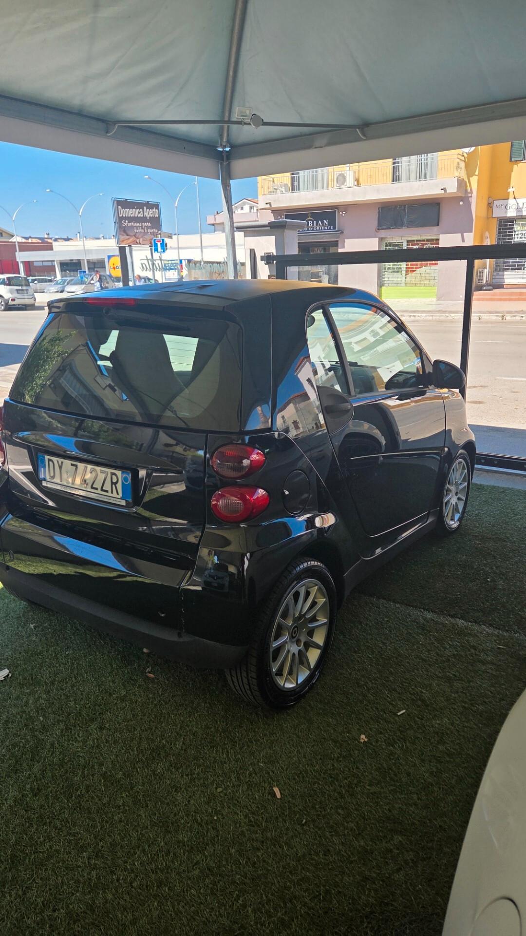 Smart ForTwo 1000 52 kW coupé pure