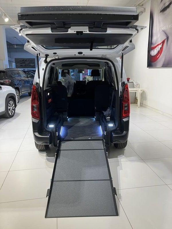 Toyota Proace City 1.5D 100 CV PC 4p. Lounge Trasporto Disabili 4+1