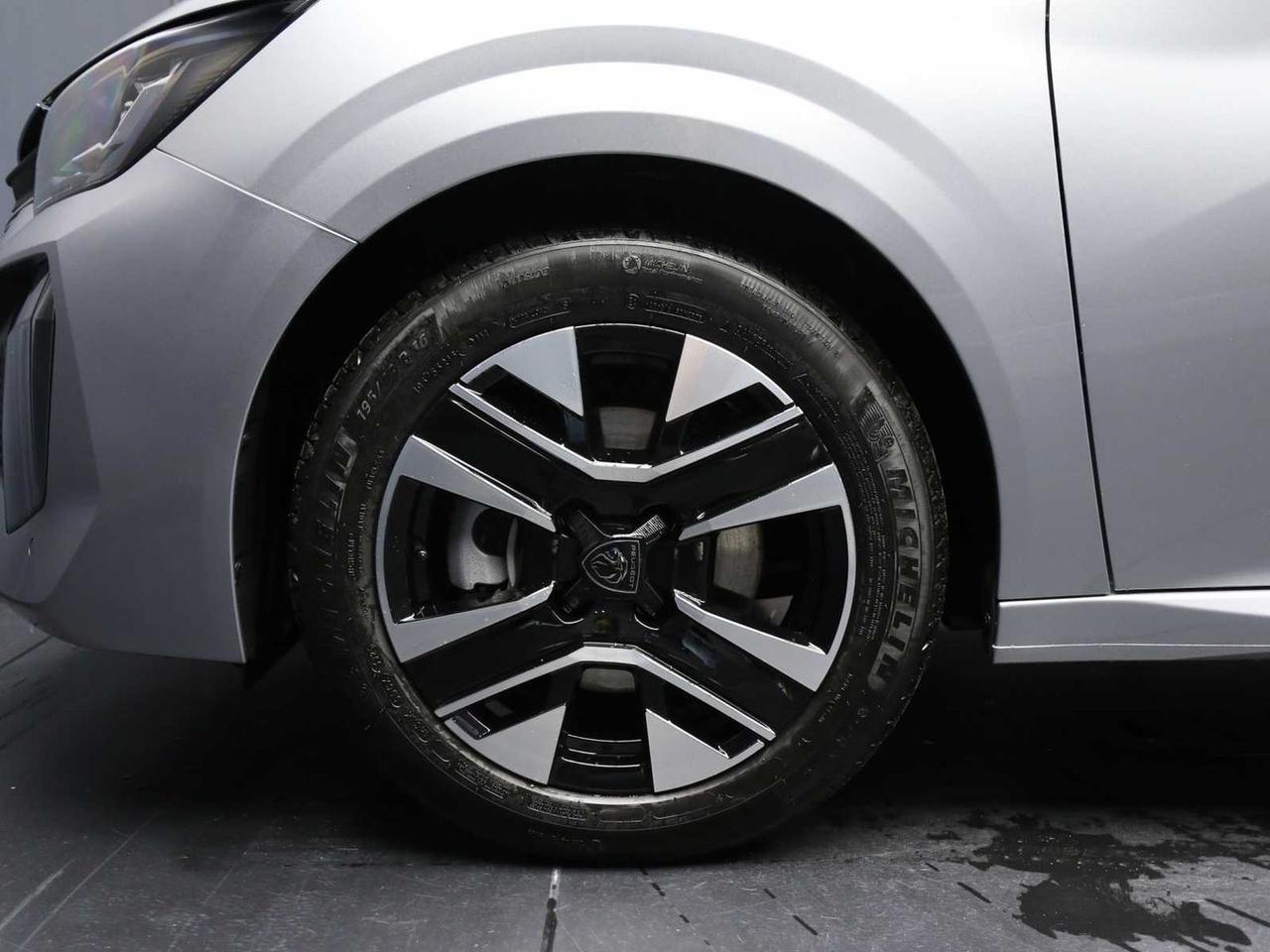 Peugeot 208 1.2 PureTech 100CV S&S 5p. Allur #9555