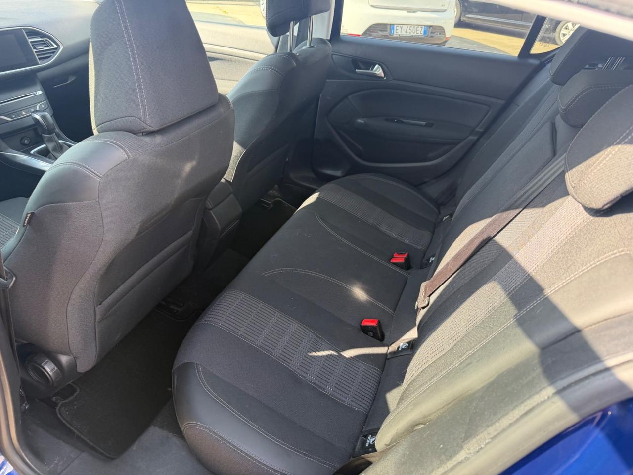 Peugeot 308 BlueHDi 120 S&S EAT6 Allure