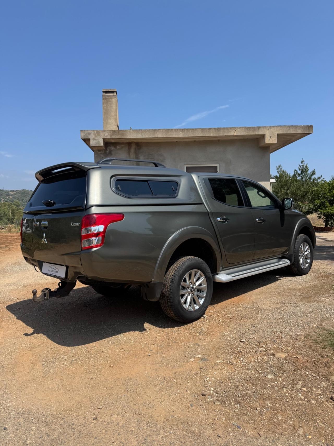 Mitsubishi L200 2.3 DID 4x4 180cv Gancio Traino