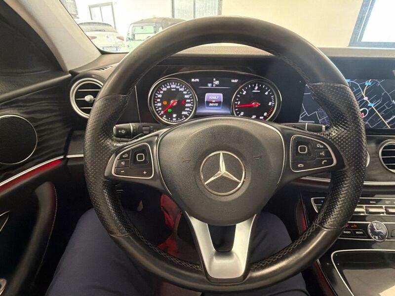 Mercedes-Benz Classe E E220d Auto Premium Plus