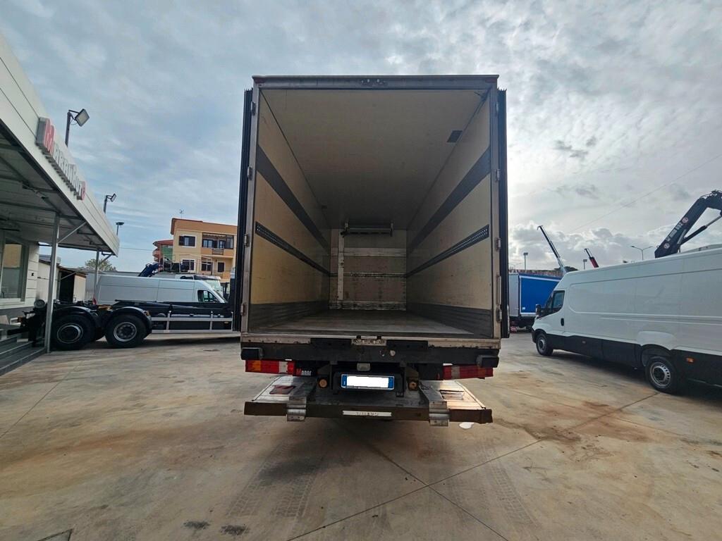 MERCEDES AXOR 1833 FRIGO CON PEDANA-2011