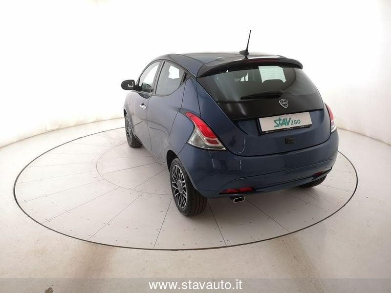 Lancia Ypsilon 1.0 FireFly 5 porte S&S Hybrid Platino