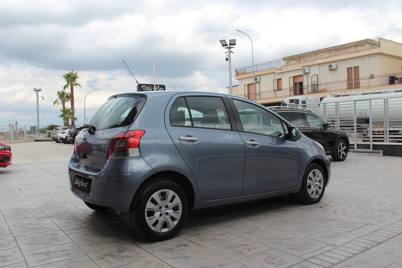 Toyota Yaris 1.4 D-4D DPF 5 porte Sol