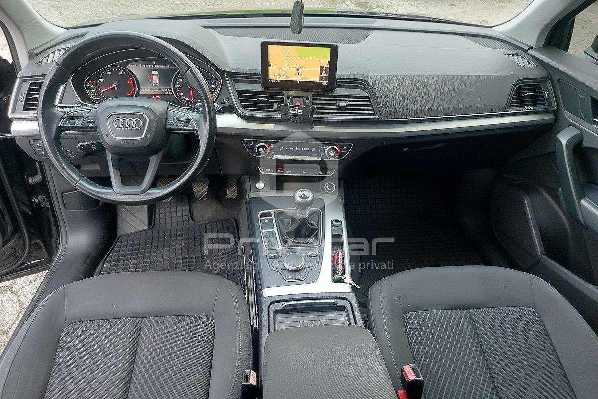AUDI Q5 2.0 TDI 150 CV Business