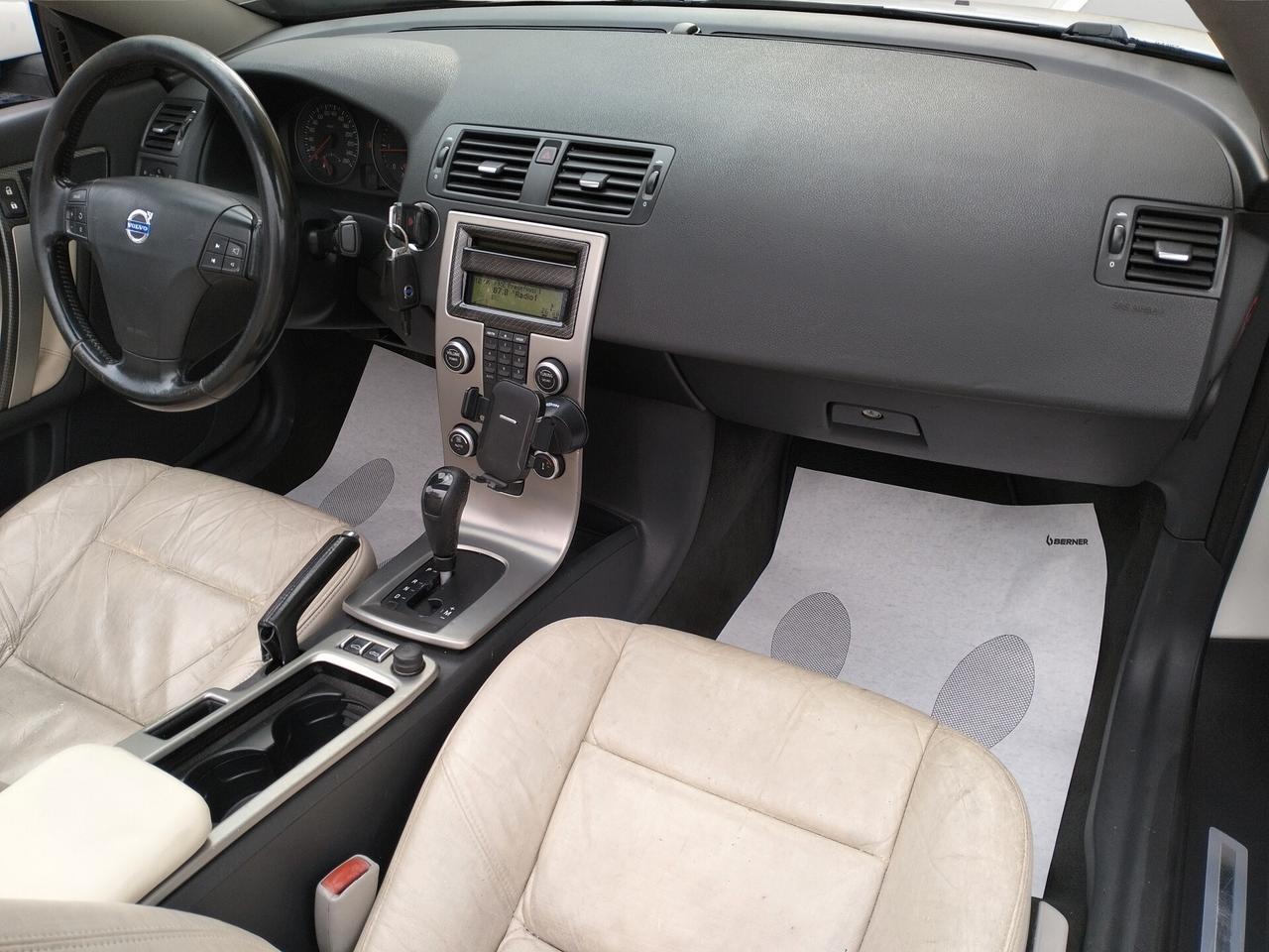 Volvo C70 2.0 D Powershift Summum