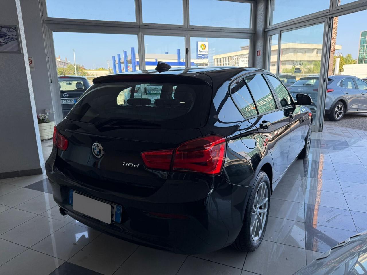 Bmw 118 118d 5p. Advantage