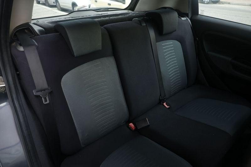 FIAT Grande Punto FIAT Grande Punto 5p 1.3 mjt 16v Active c/clima 75cv 55KW ANNO 2008