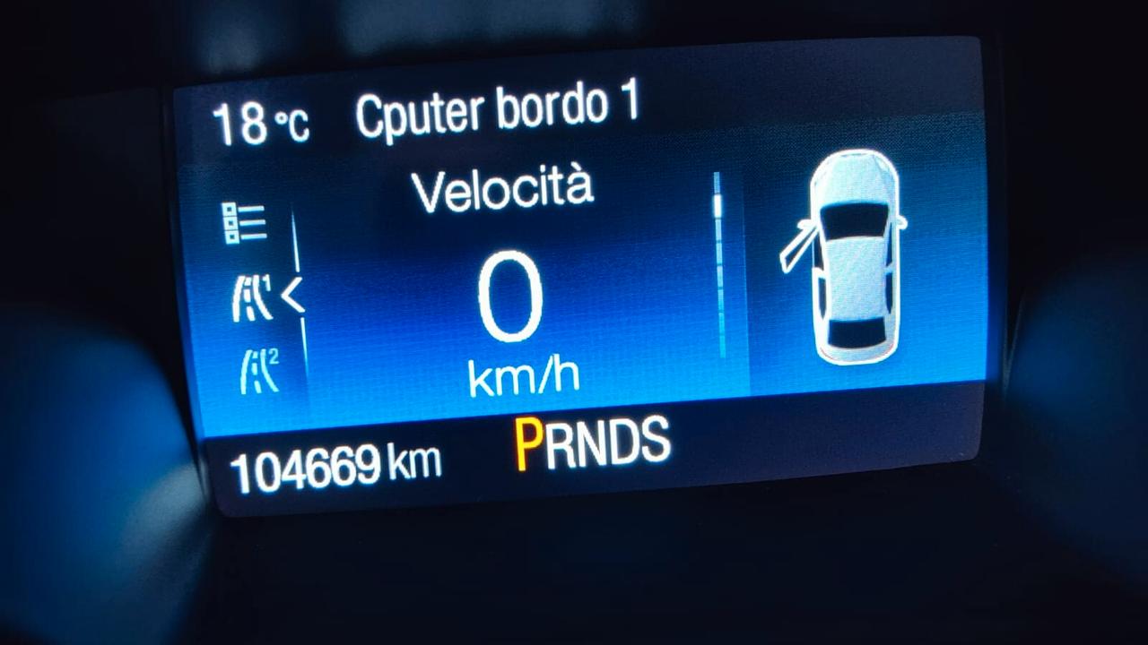 Ford Kuga 1.5 TDCI 120CV 2WD Powershift Business