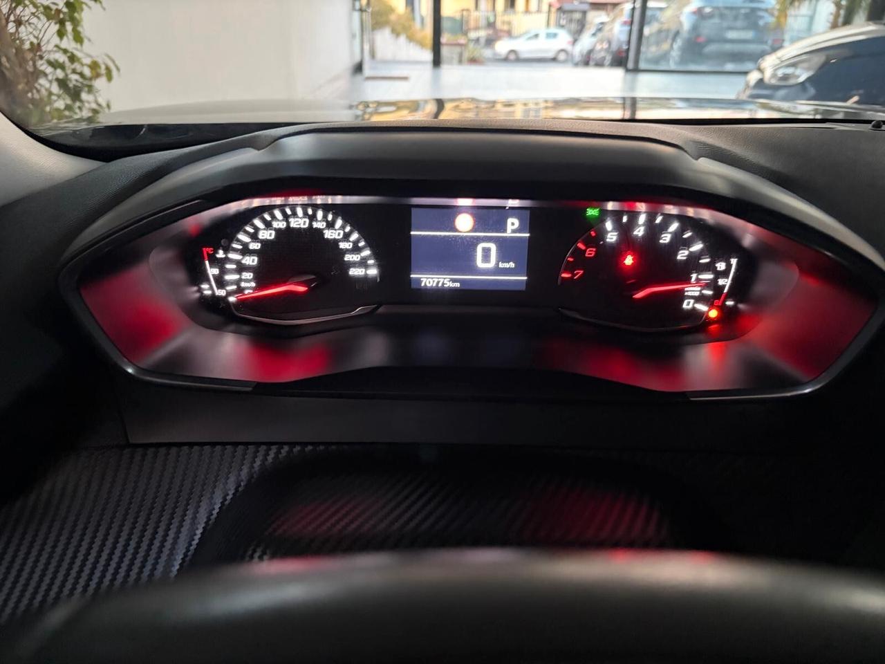 Peugeot 2008 PureTech 155 S&S EAT8 GT