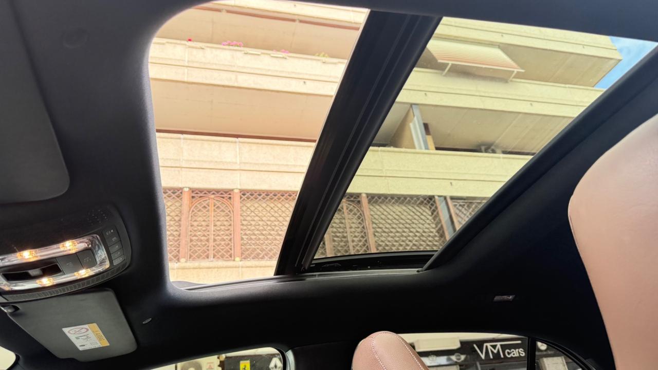 Mercedes-benz A 180 A 180 d Automatic Premium LED NAVI PELLE TETTO APRIBILE PACCHETTO LUCI PDC CERCHI 19 COCKPIT