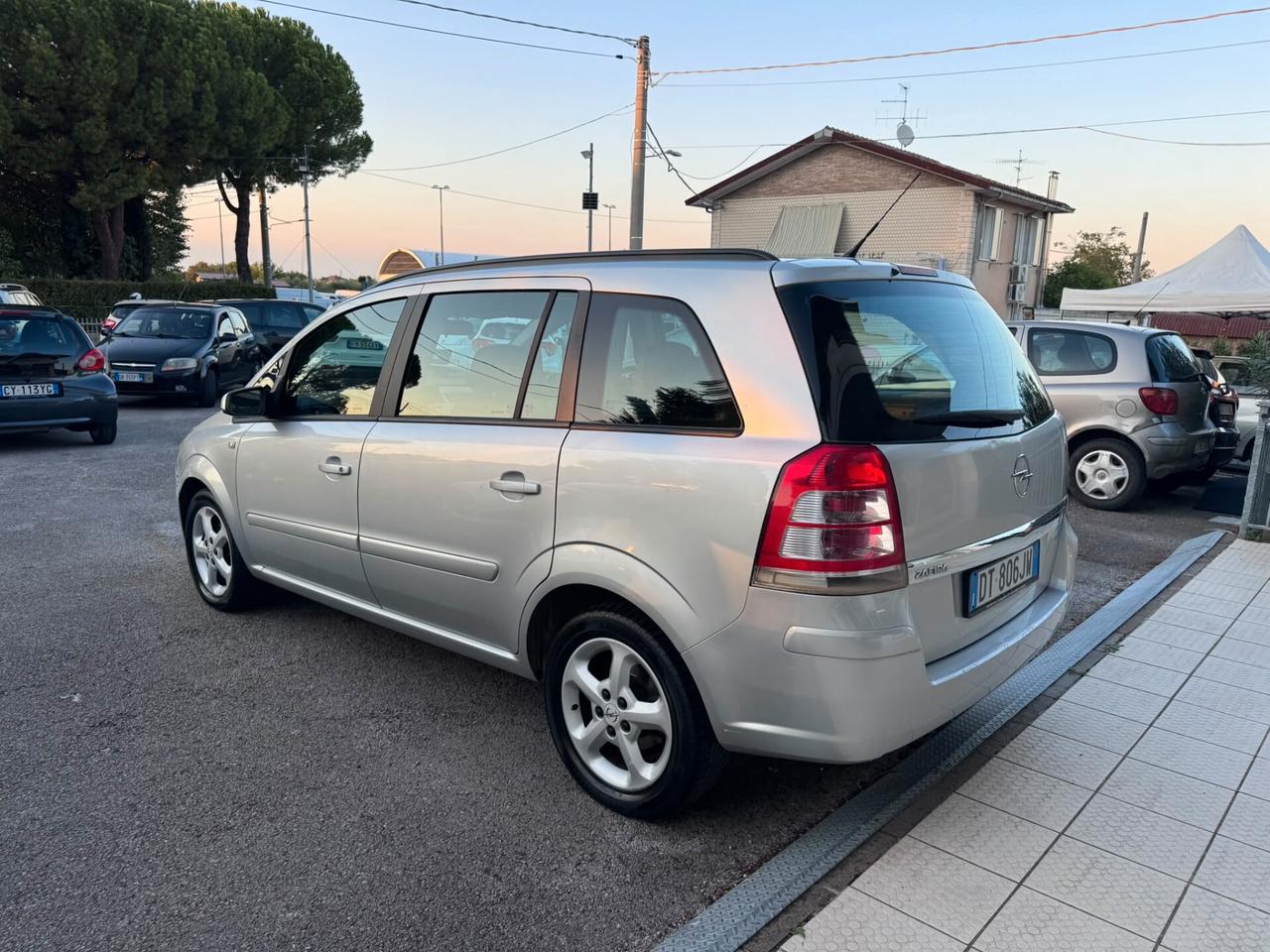 Opel Zafira 1.6 16V ecoM 94CV Cosmo