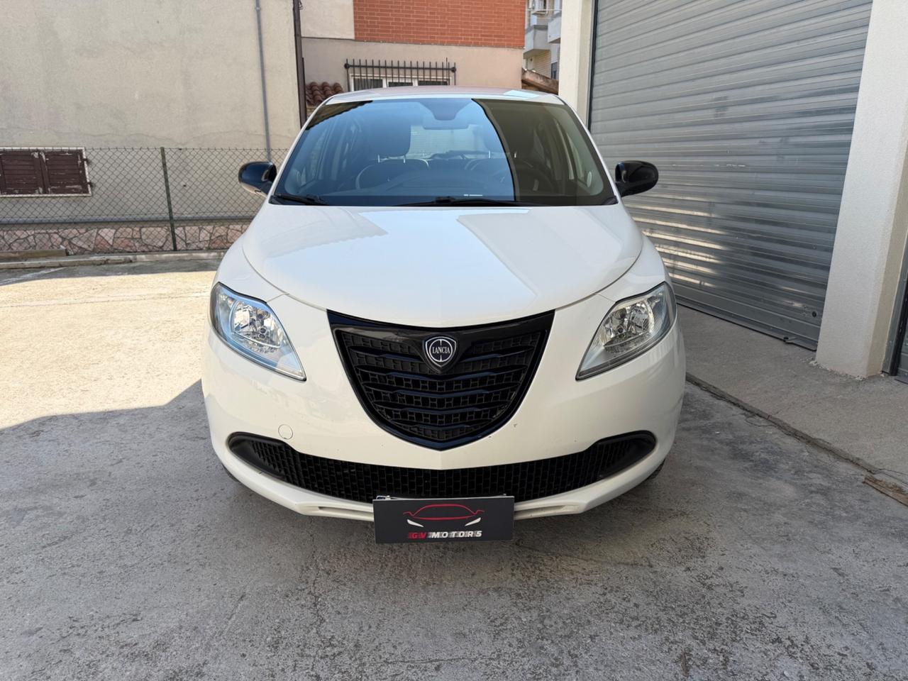 Lancia Ypsilon 0.9 TwinAir 85CV 5 porte Metano Ecochic