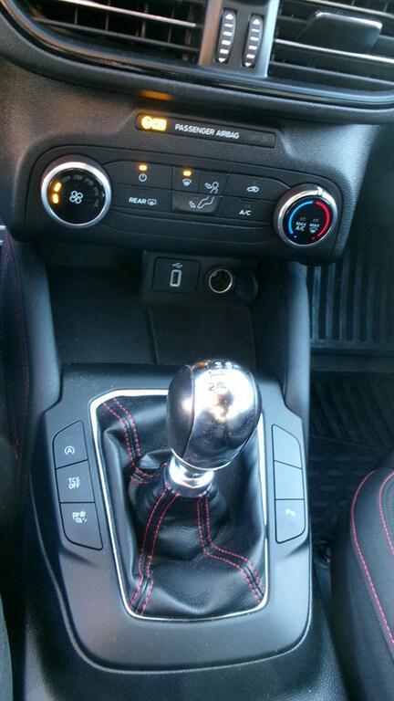 Ford Focus 5 Porte 1.0 EcoBoost ST-Line