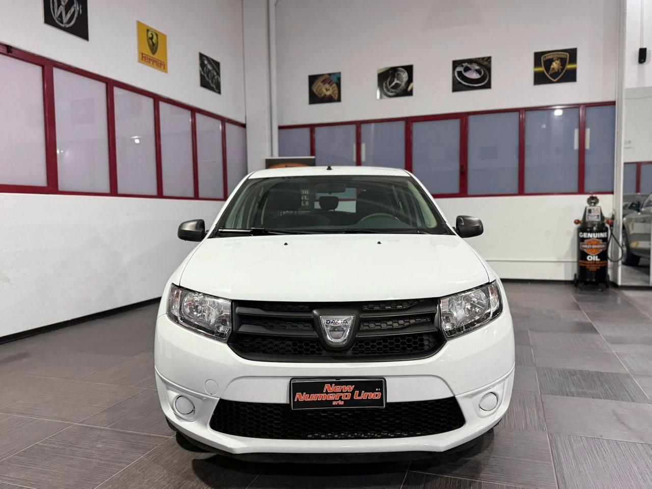 Dacia Sandero 1.2 benzina 75CV Serie Speciale Laureate Family