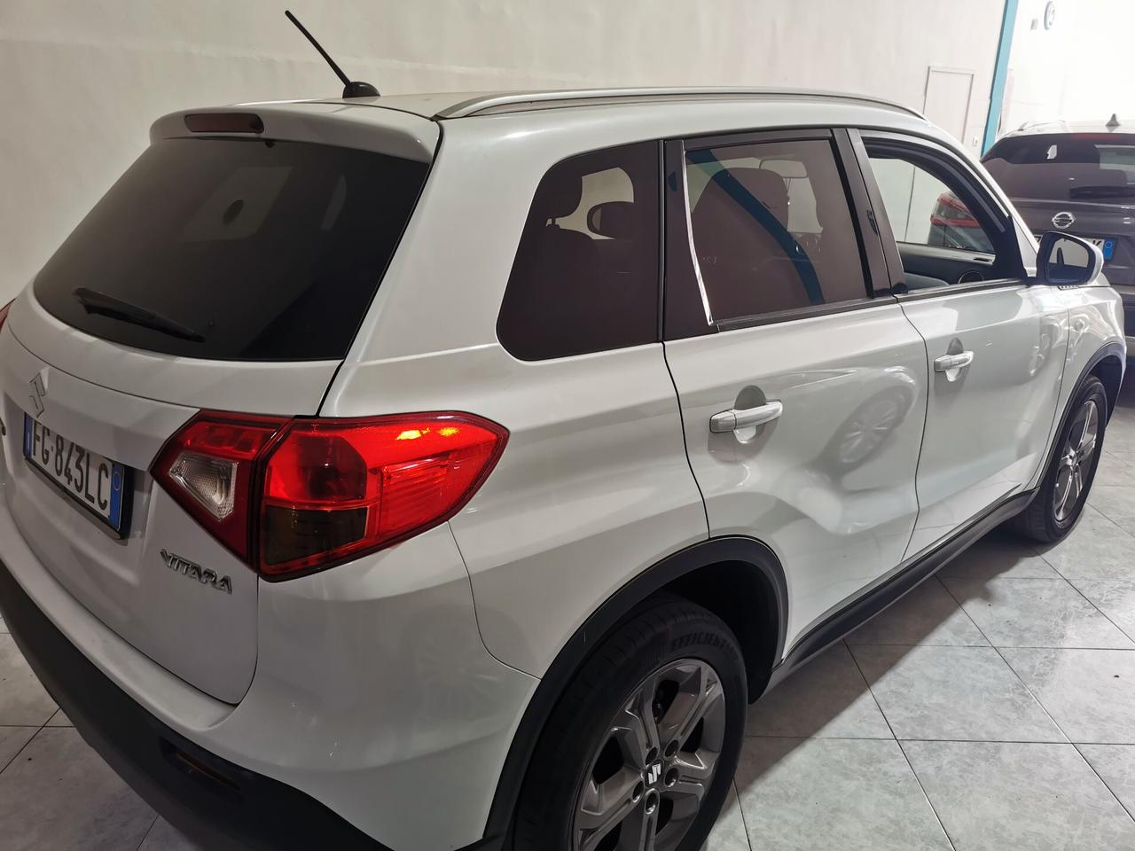 Suzuki Vitara 1.6 VVT V-Top BENZINA /METANO