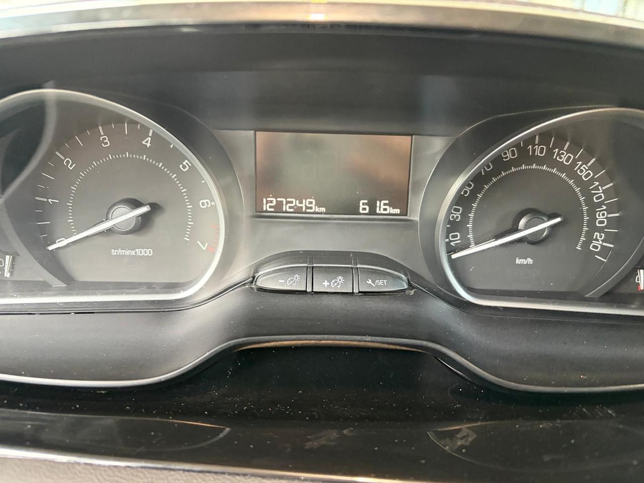 Peugeot 208 PureTech 82 Stop&Start 5 porte Allure